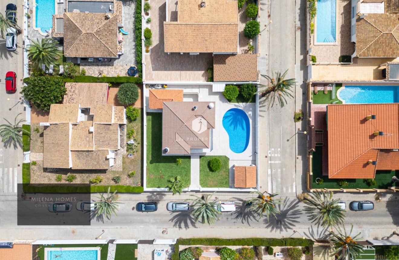 Segunda mano - Villa -
Cabo Roig