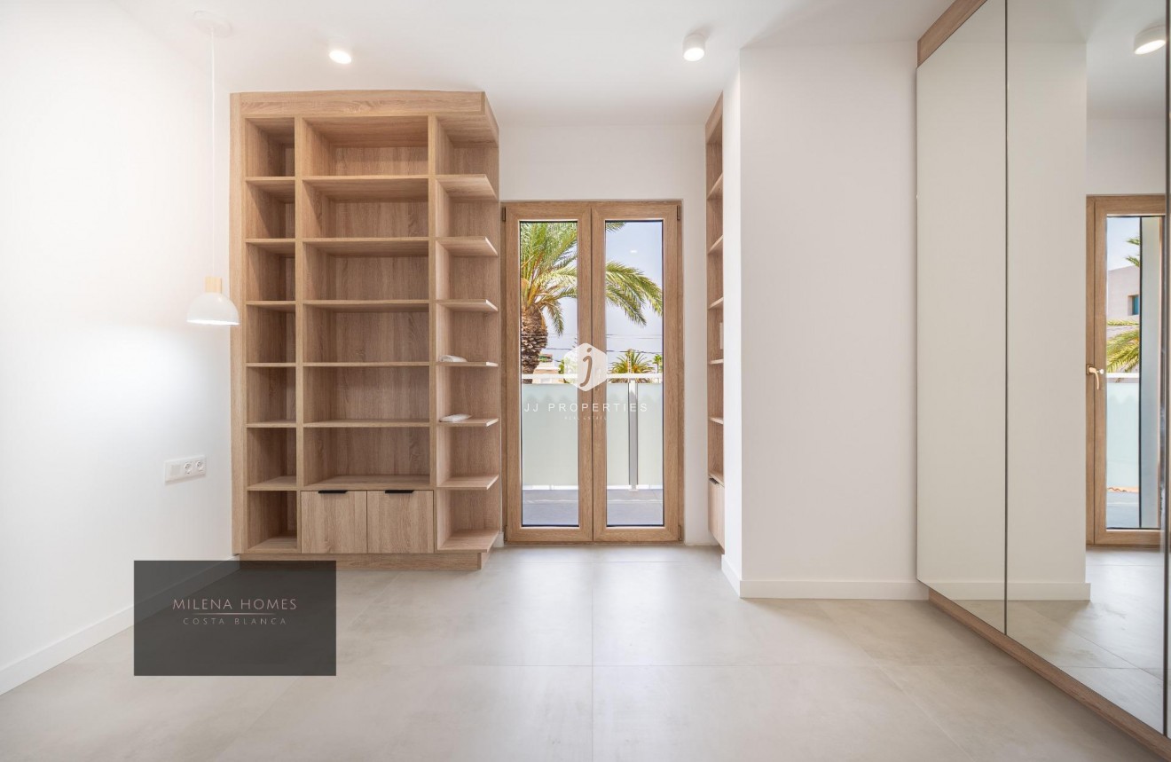 Segunda mano - Villa -
Cabo Roig