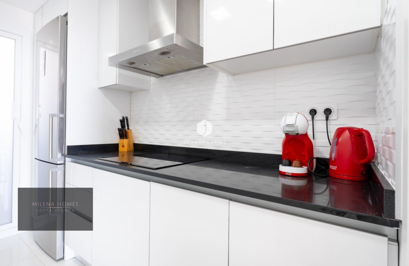 Resale - Penthouse -
Torrevieja - Punta prima