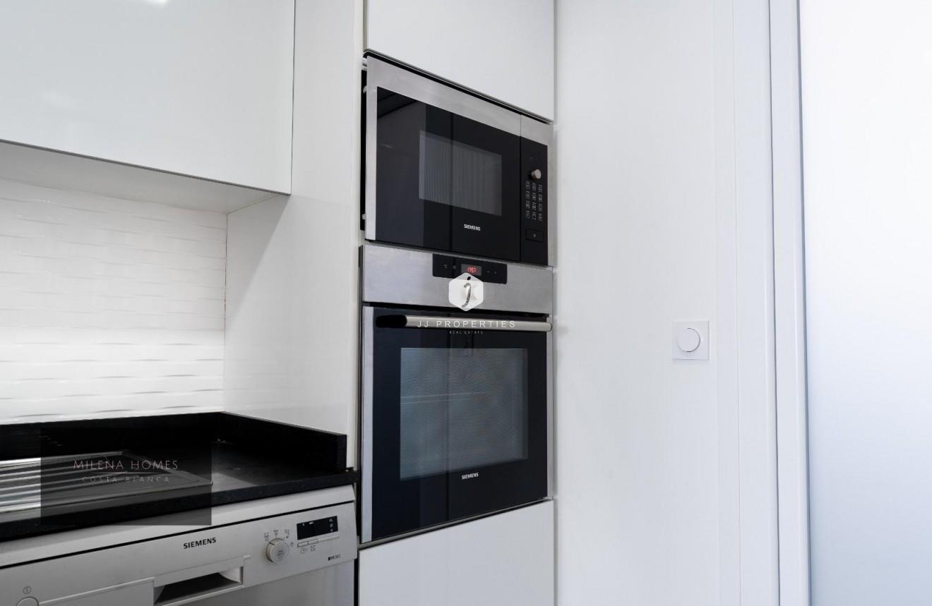 Resale - Penthouse -
Torrevieja - Punta prima