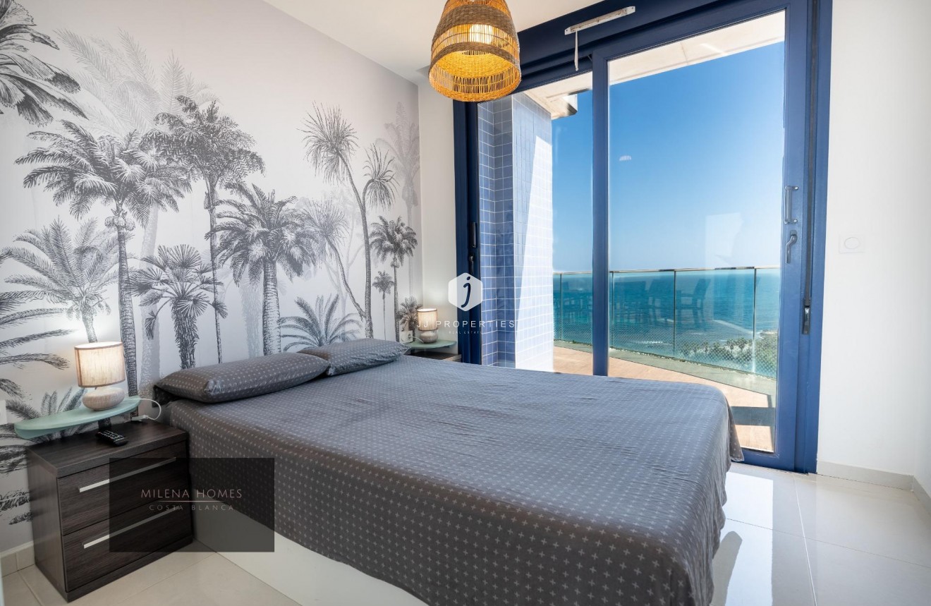 Resale - Penthouse -
Torrevieja - Punta prima