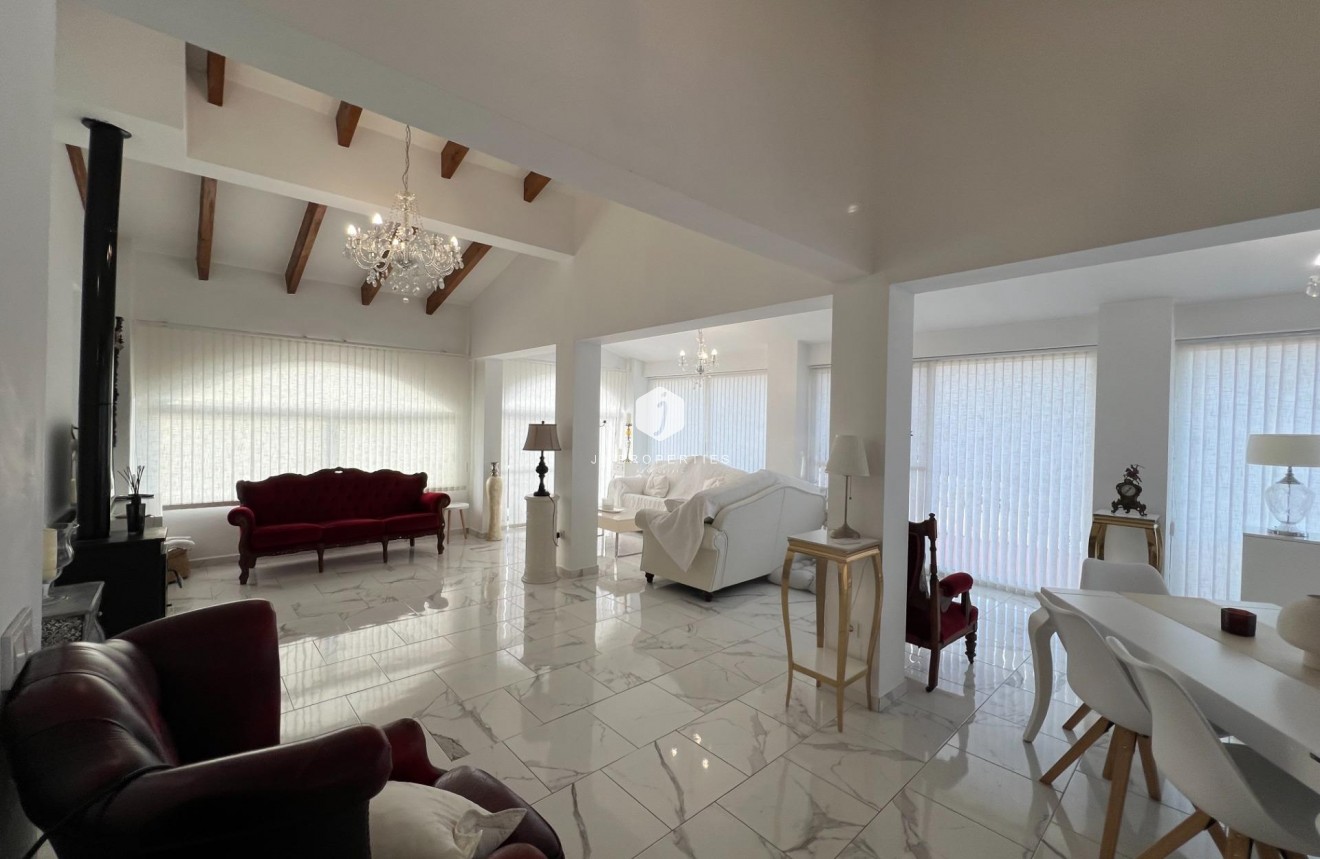 D'occasion - Villa -
Dolores - Comunidad Valenciana