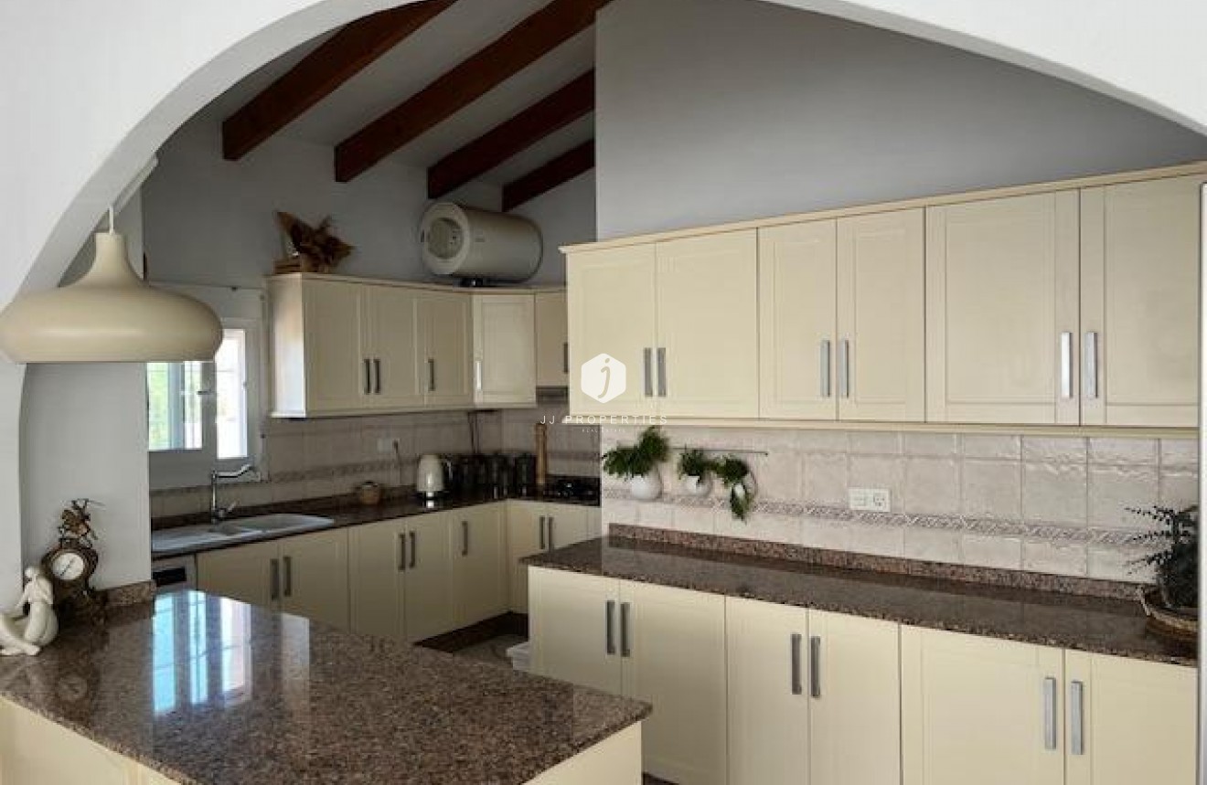 D'occasion - Villa -
Dolores - Comunidad Valenciana