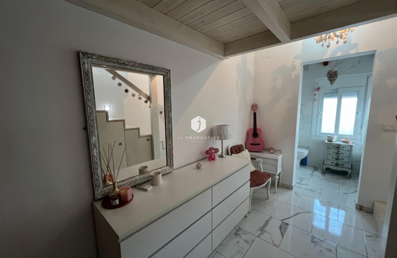 D'occasion - Villa -
Dolores - Comunidad Valenciana