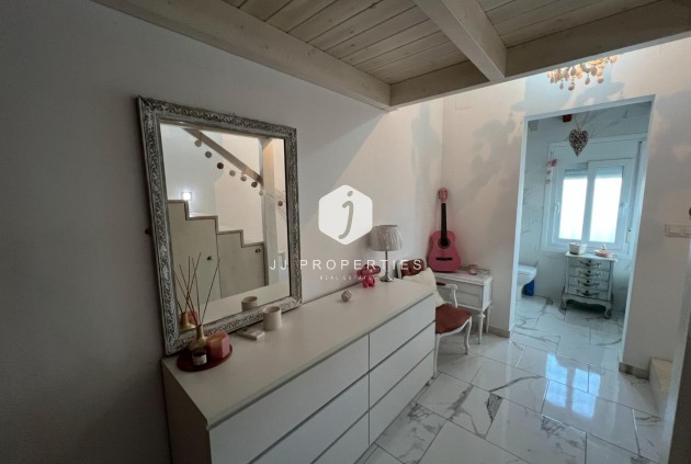 D'occasion - Villa -
Dolores - Comunidad Valenciana