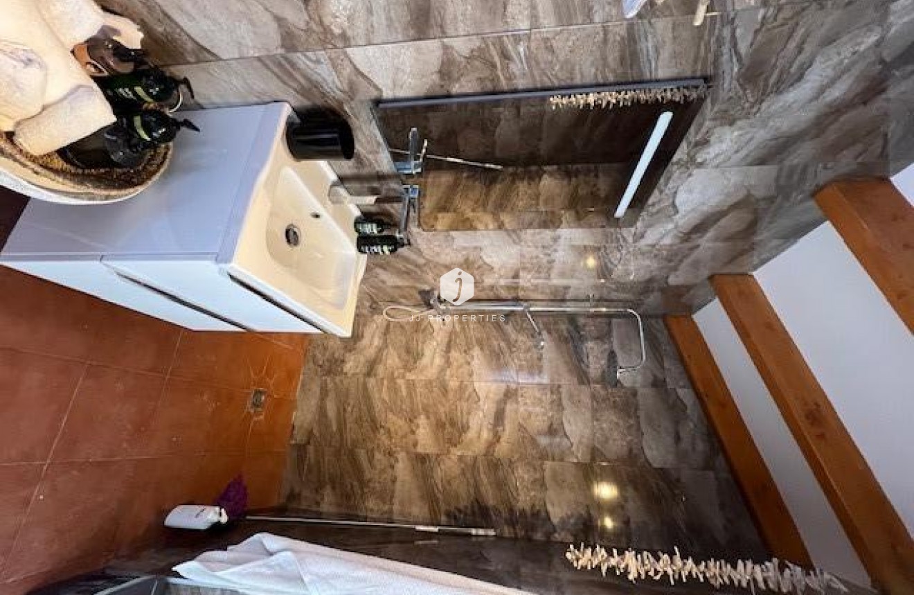 D'occasion - Villa -
Dolores - Comunidad Valenciana