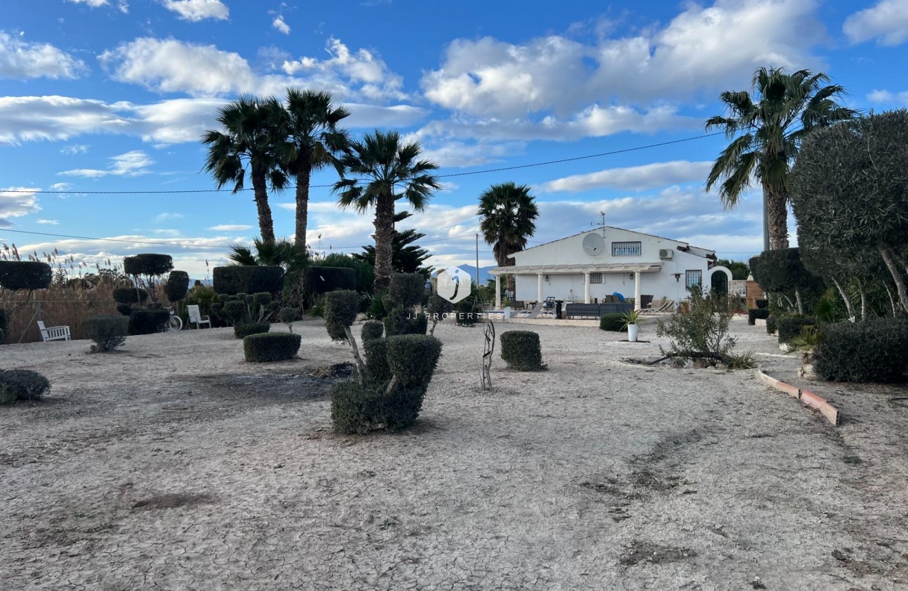 D'occasion - Villa -
Dolores - Comunidad Valenciana