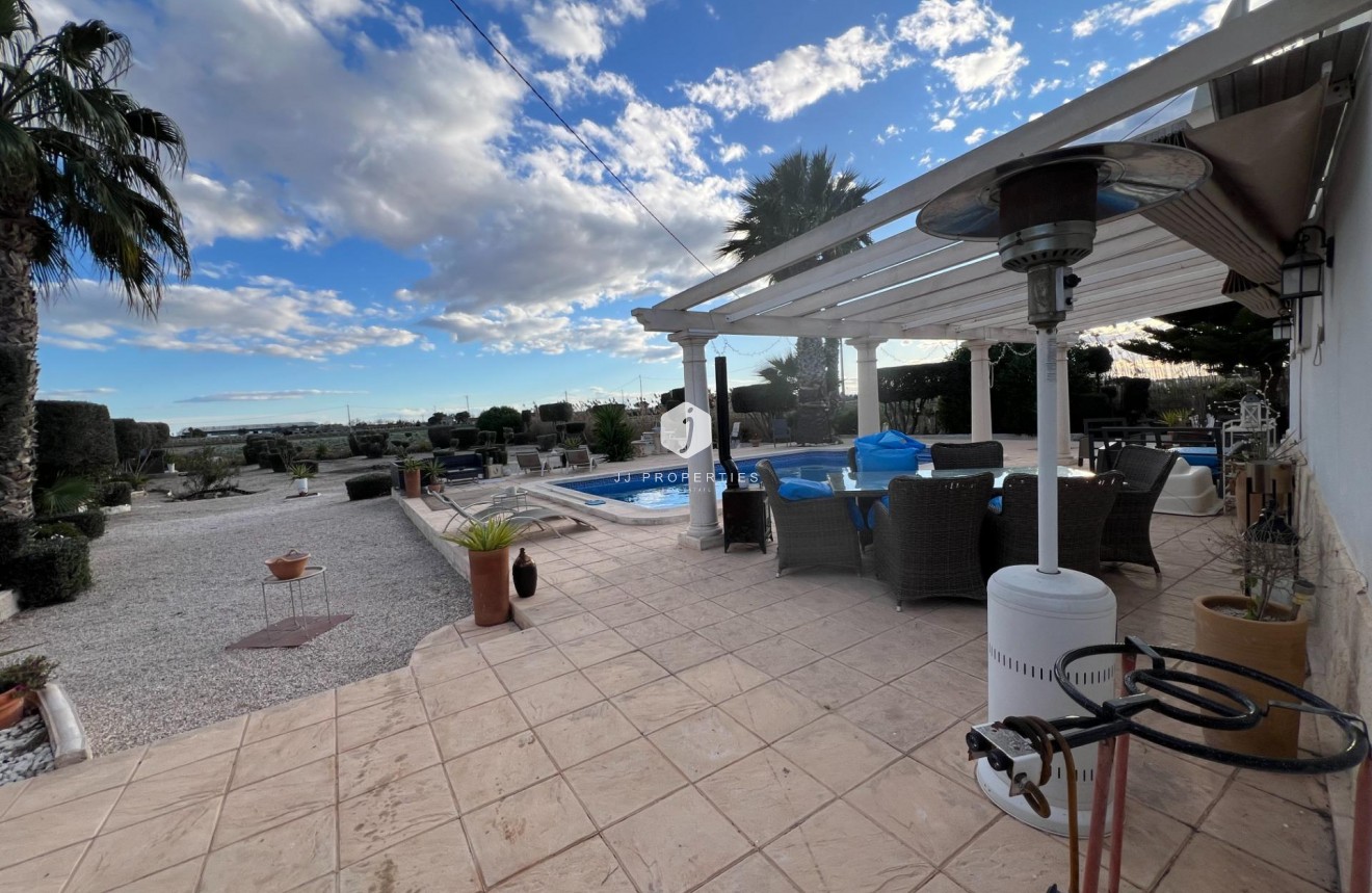 D'occasion - Villa -
Dolores - Comunidad Valenciana