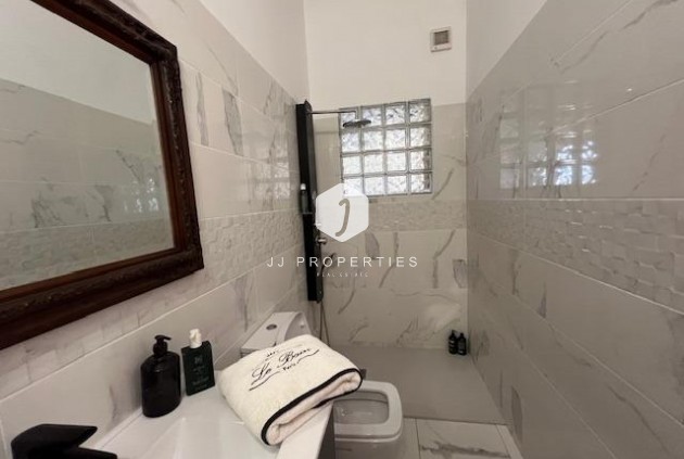 D'occasion - Villa -
Dolores - Comunidad Valenciana