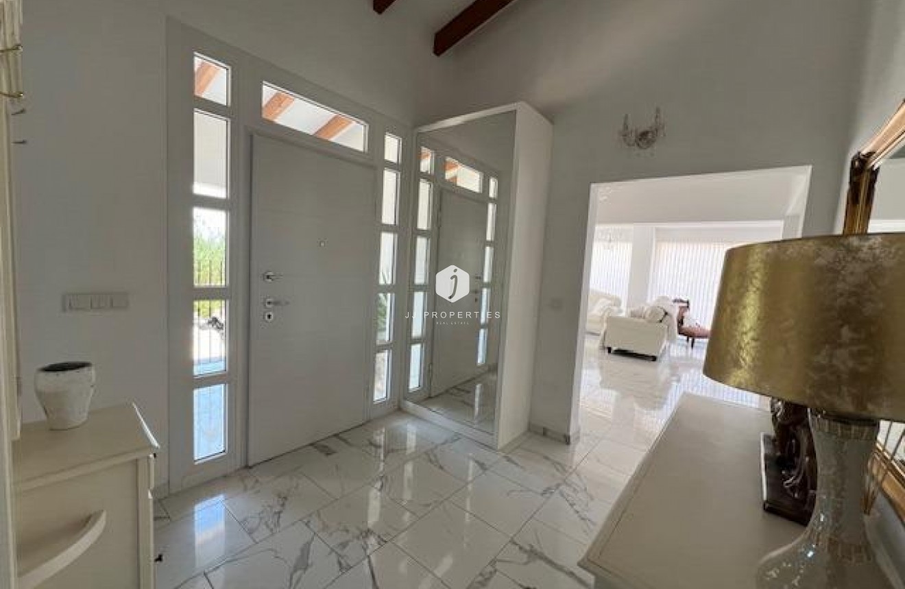 D'occasion - Villa -
Dolores - Comunidad Valenciana