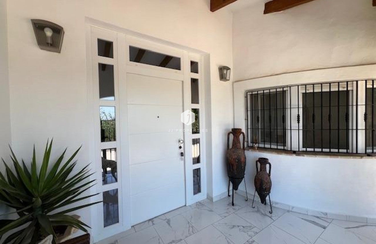 D'occasion - Villa -
Dolores - Comunidad Valenciana