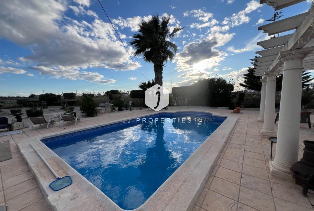 D'occasion - Villa -
Dolores - Comunidad Valenciana