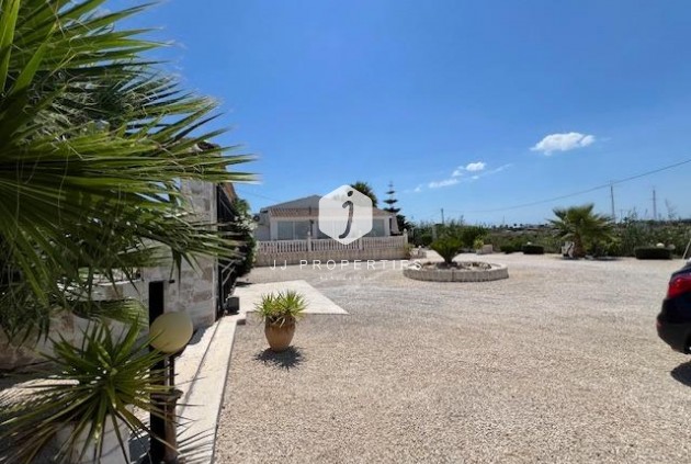 D'occasion - Villa -
Dolores - Comunidad Valenciana