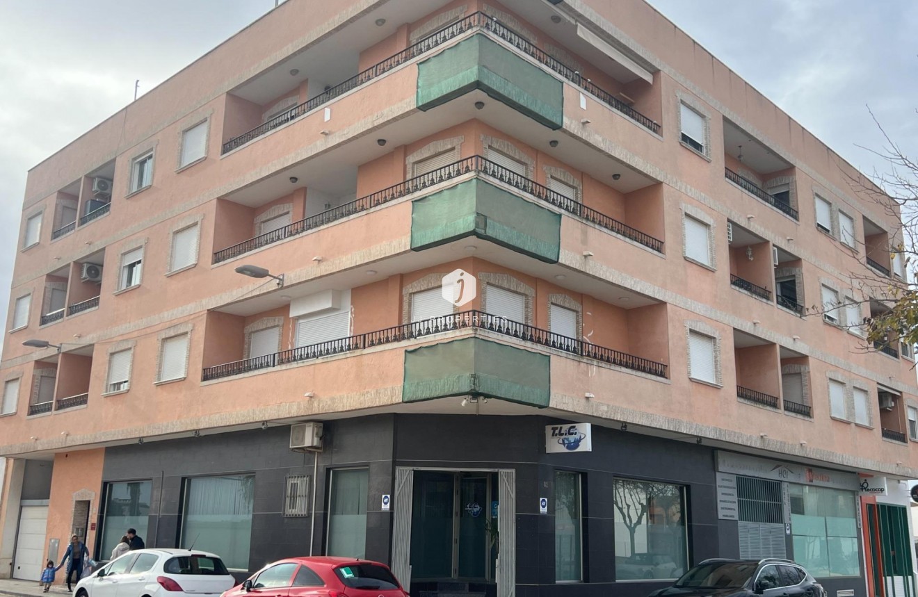 Resale - Apartment / flat -
Dolores - Comunidad Valenciana