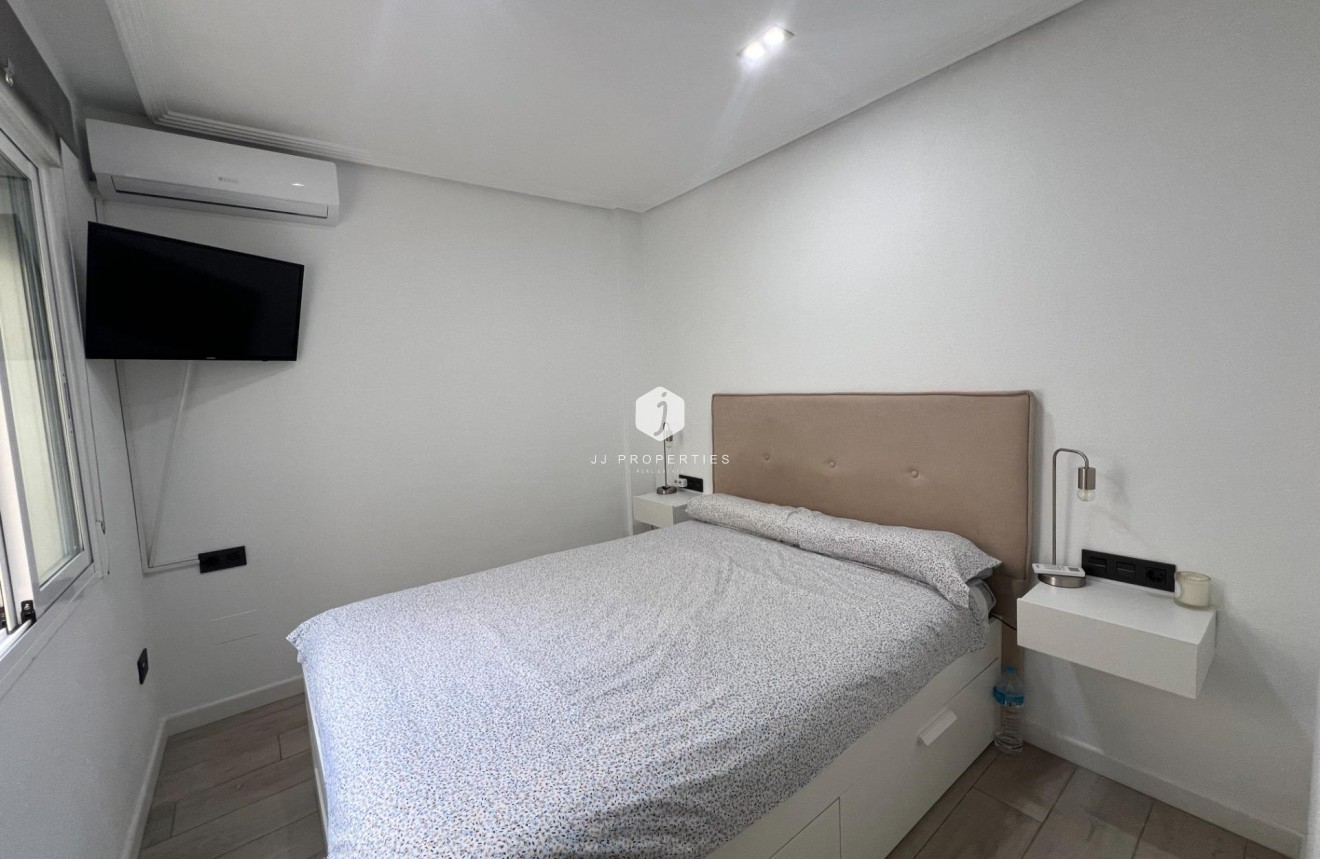 Resale - Apartment / flat -
Dolores - Comunidad Valenciana