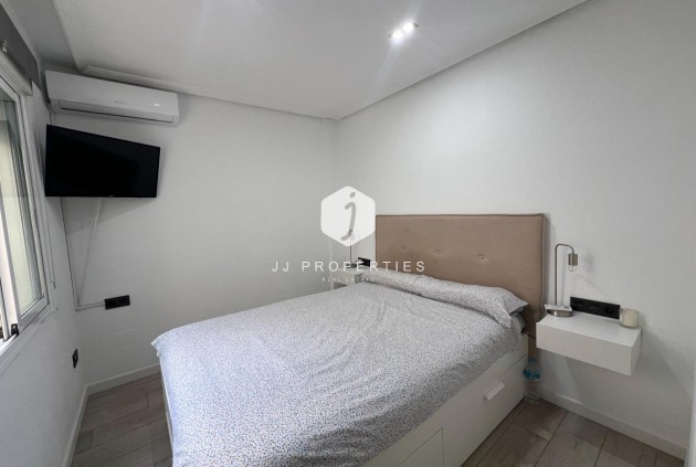 Resale - Apartment / flat -
Dolores - Comunidad Valenciana