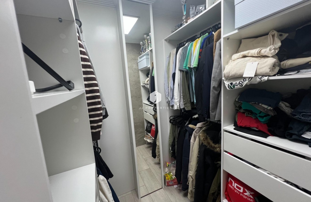 Resale - Apartment / flat -
Dolores - Comunidad Valenciana