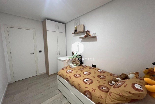 Resale - Apartment / flat -
Dolores - Comunidad Valenciana