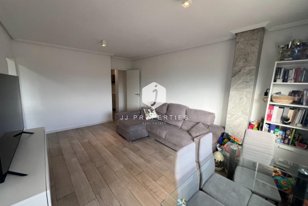 Resale - Apartment / flat -
Dolores - Comunidad Valenciana