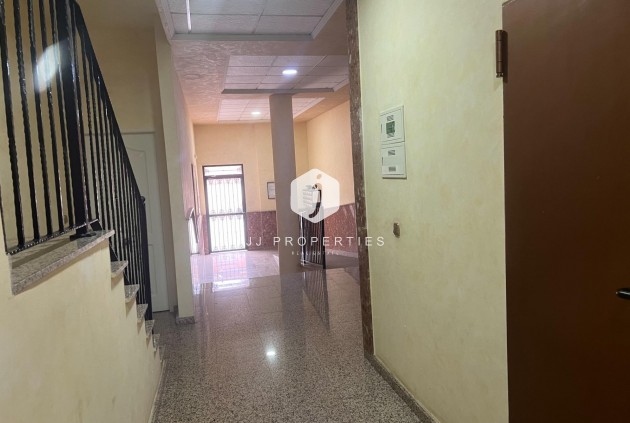 Resale - Apartment / flat -
Dolores - Comunidad Valenciana