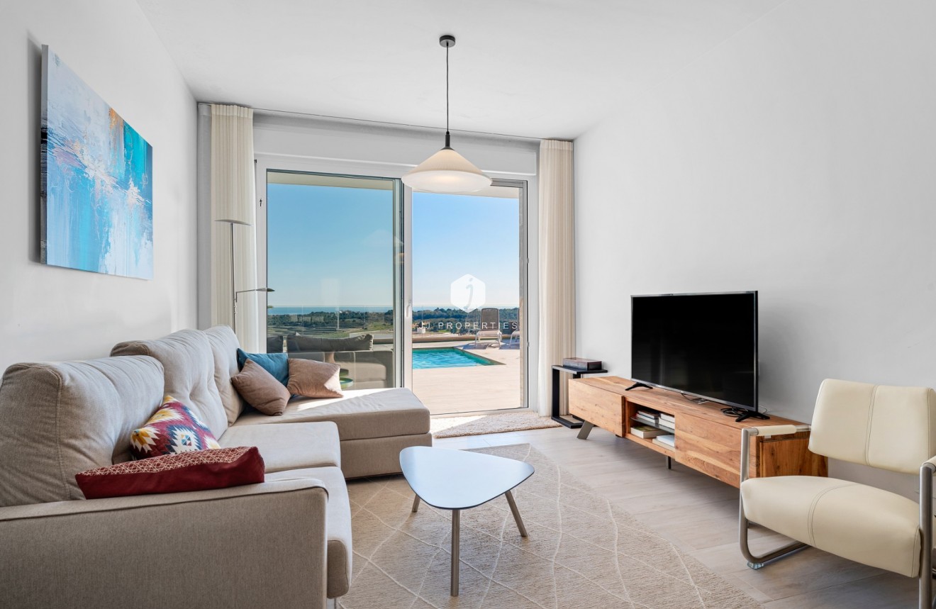 Resale - Villa -
San Miguel de Salinas - Inland