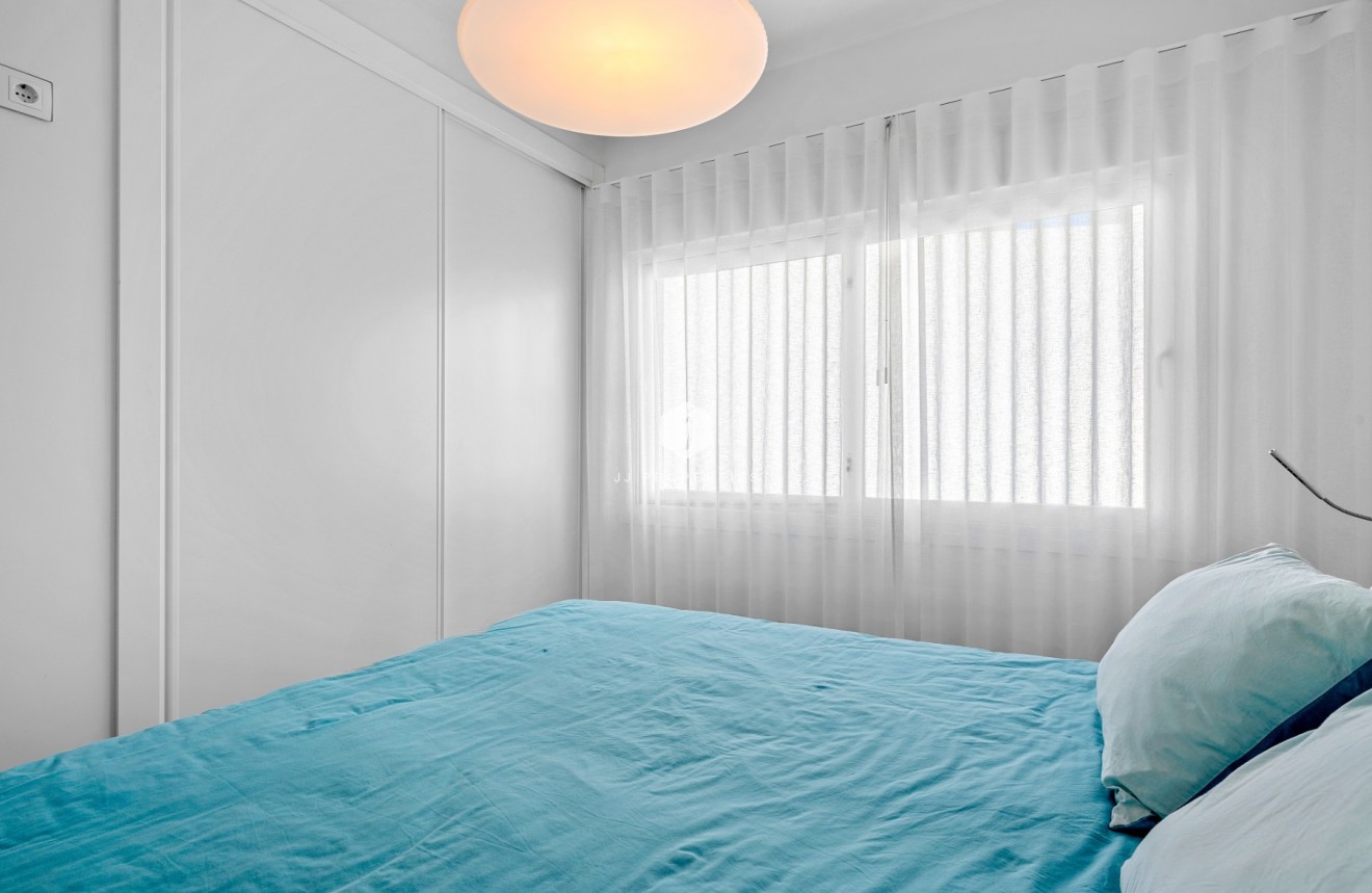 Resale - Villa -
San Miguel de Salinas - Inland