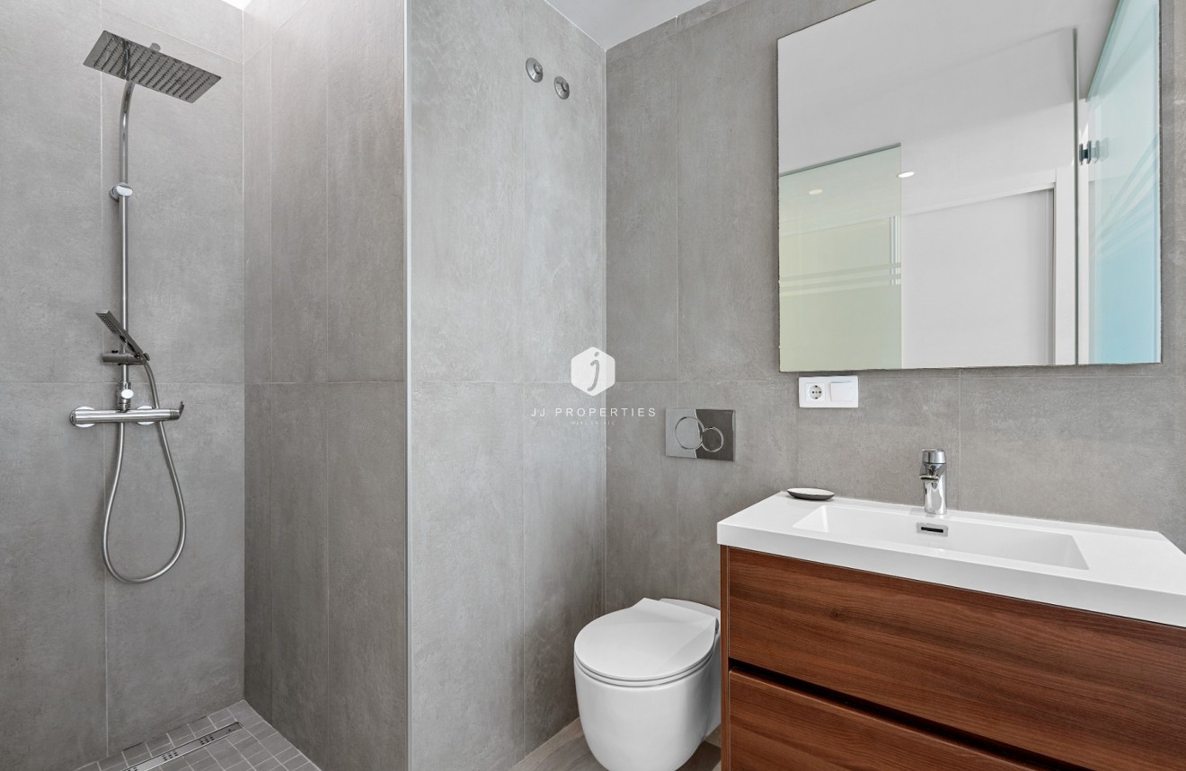 Resale - Villa -
San Miguel de Salinas - Inland