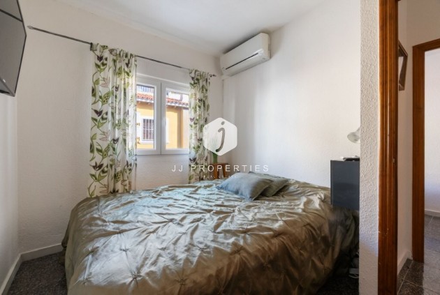 Resale - Chalet -
Torrevieja - Cabo cervera