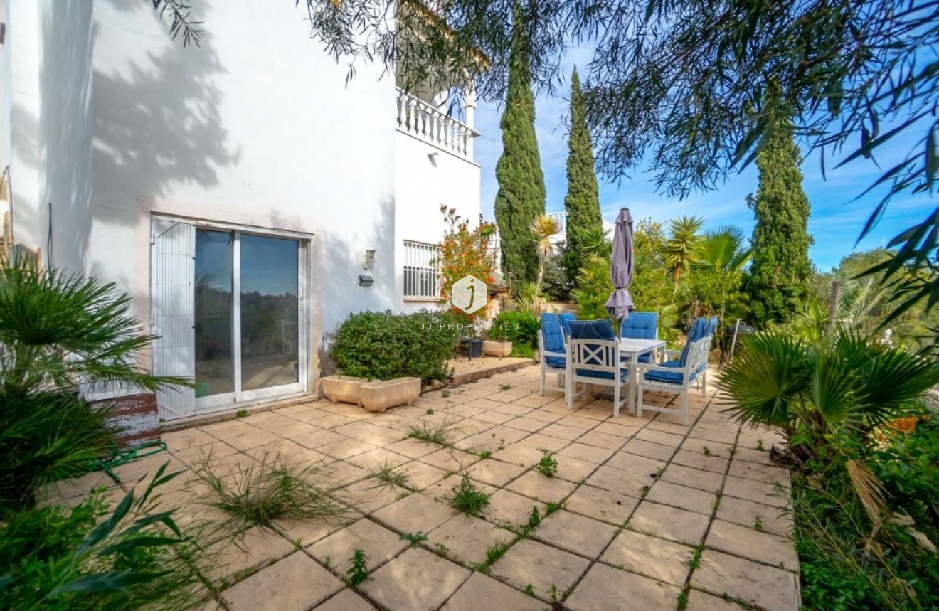 Resale - Villa -
Algorfa - Montemar