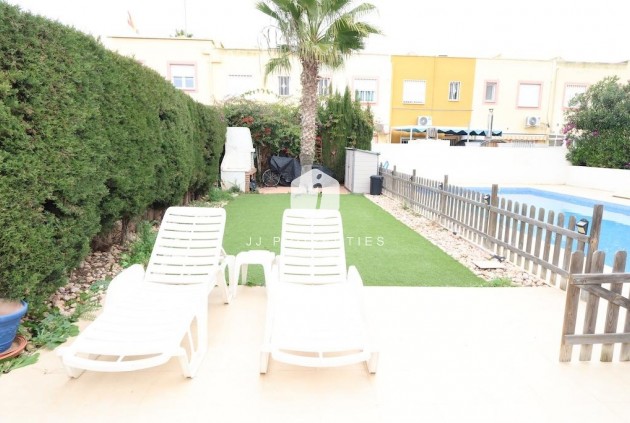 Resale - Bungalow -
Orihuela Costa - Costa Blanca