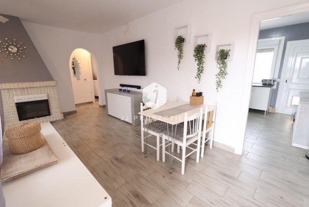 Resale - Bungalow -
Orihuela Costa - Costa Blanca