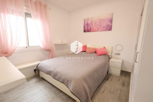 Resale - Bungalow -
Orihuela Costa - Costa Blanca