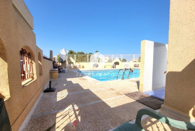 Tweedehands - Chalet -
Orihuela Costa - Playa Flamenca