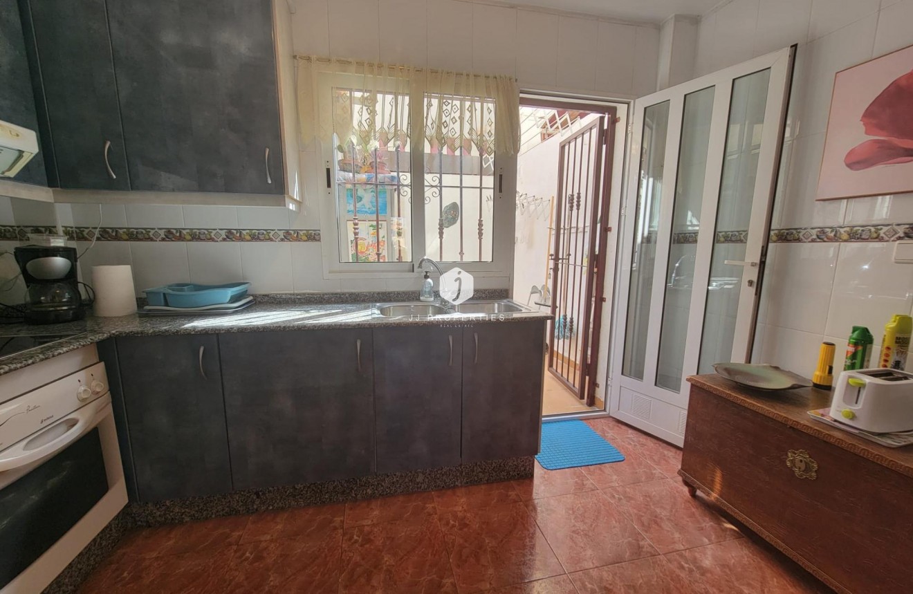 Tweedehands - Chalet -
Orihuela Costa - Playa Flamenca