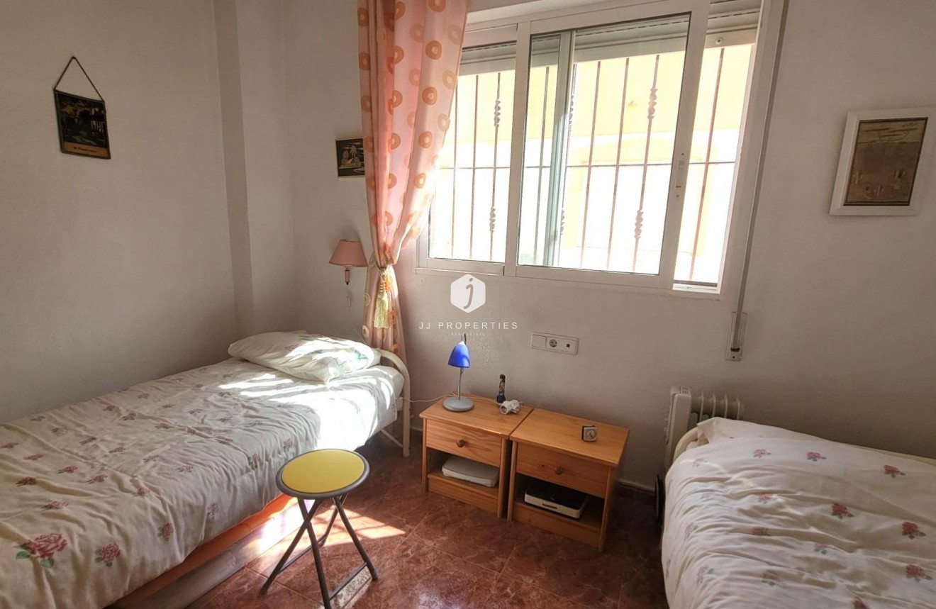 Tweedehands - Chalet -
Orihuela Costa - Playa Flamenca