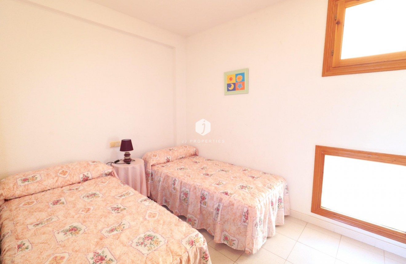 Resale - Apartment / flat -
Torrevieja - La veleta