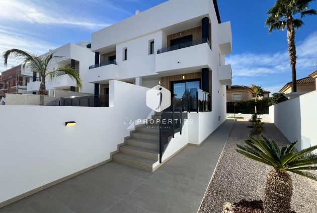 Neue Gebäude - Chalet -
Benferri - Benfis Park