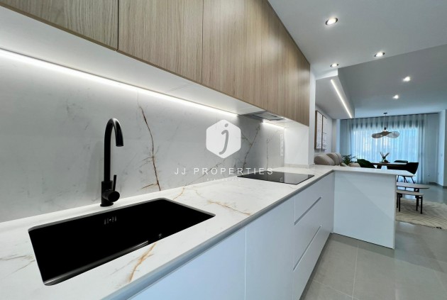 Neue Gebäude - Chalet -
Benferri - Benfis Park