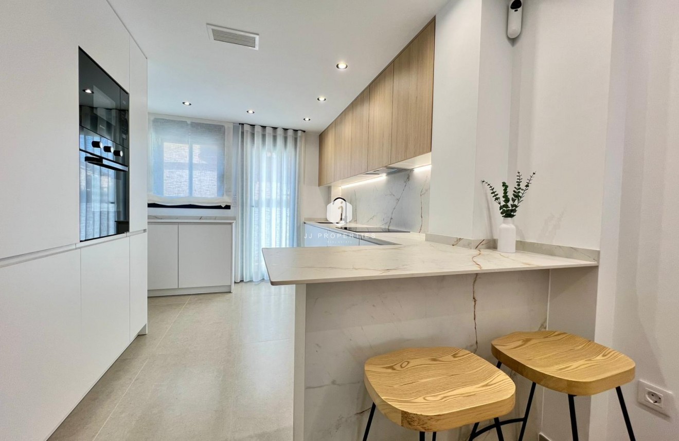 Neue Gebäude - Chalet -
Benferri - Benfis Park