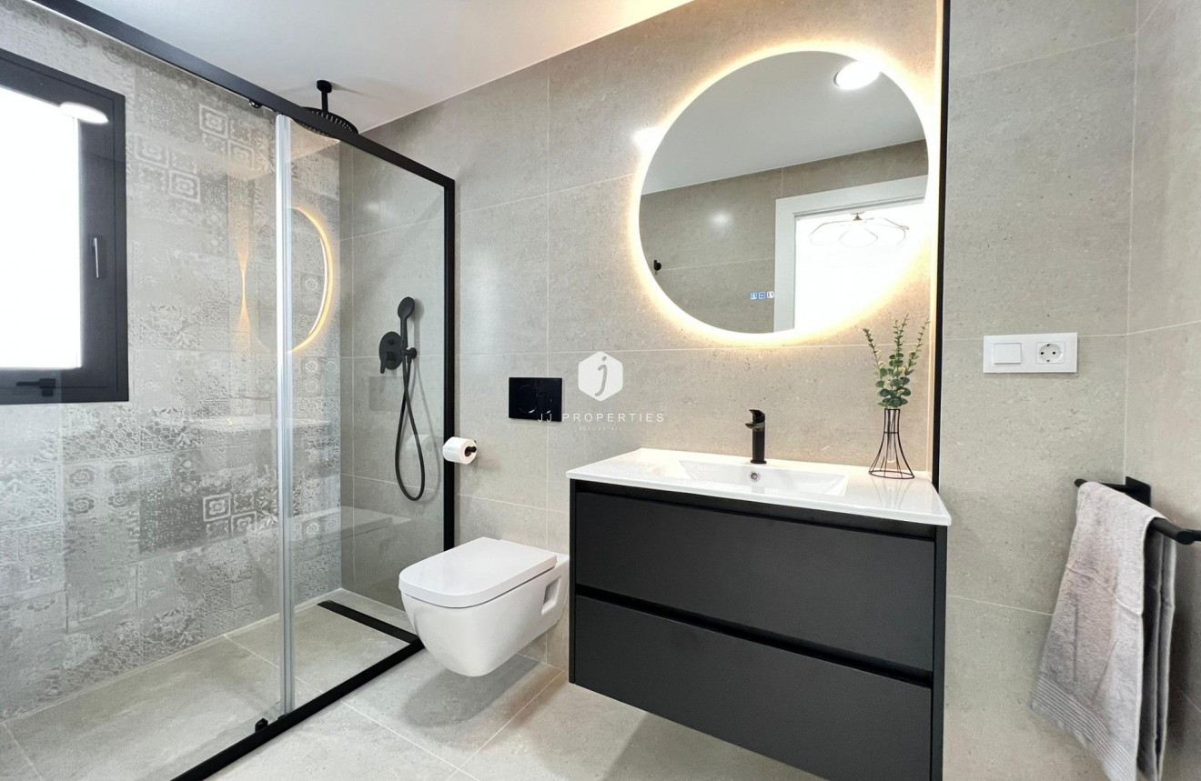 Neue Gebäude - Chalet -
Benferri - Benfis Park