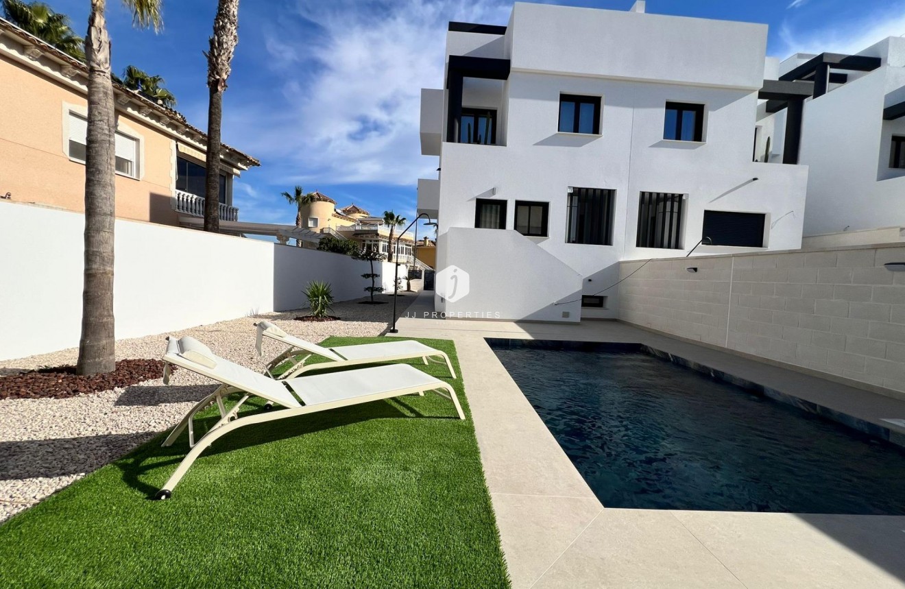 Neue Gebäude - Chalet -
Benferri - Benfis Park