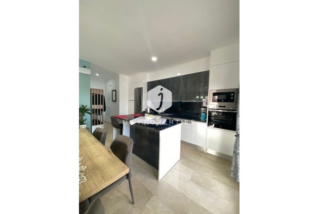 Resale - Apartment / flat -
Dehesa de Campoamor - Las Filipinas