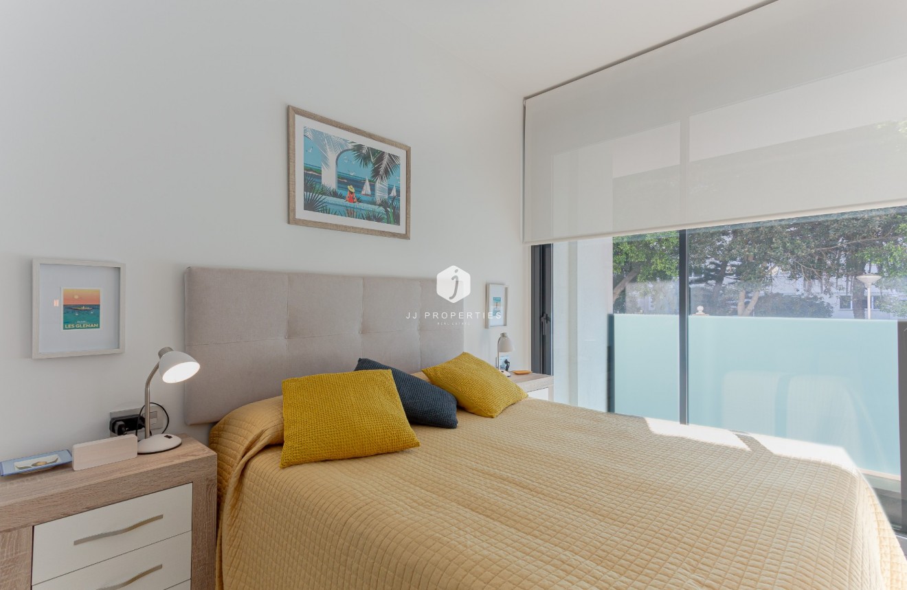 D'occasion - Appartement -
Torrevieja - Costa Blanca