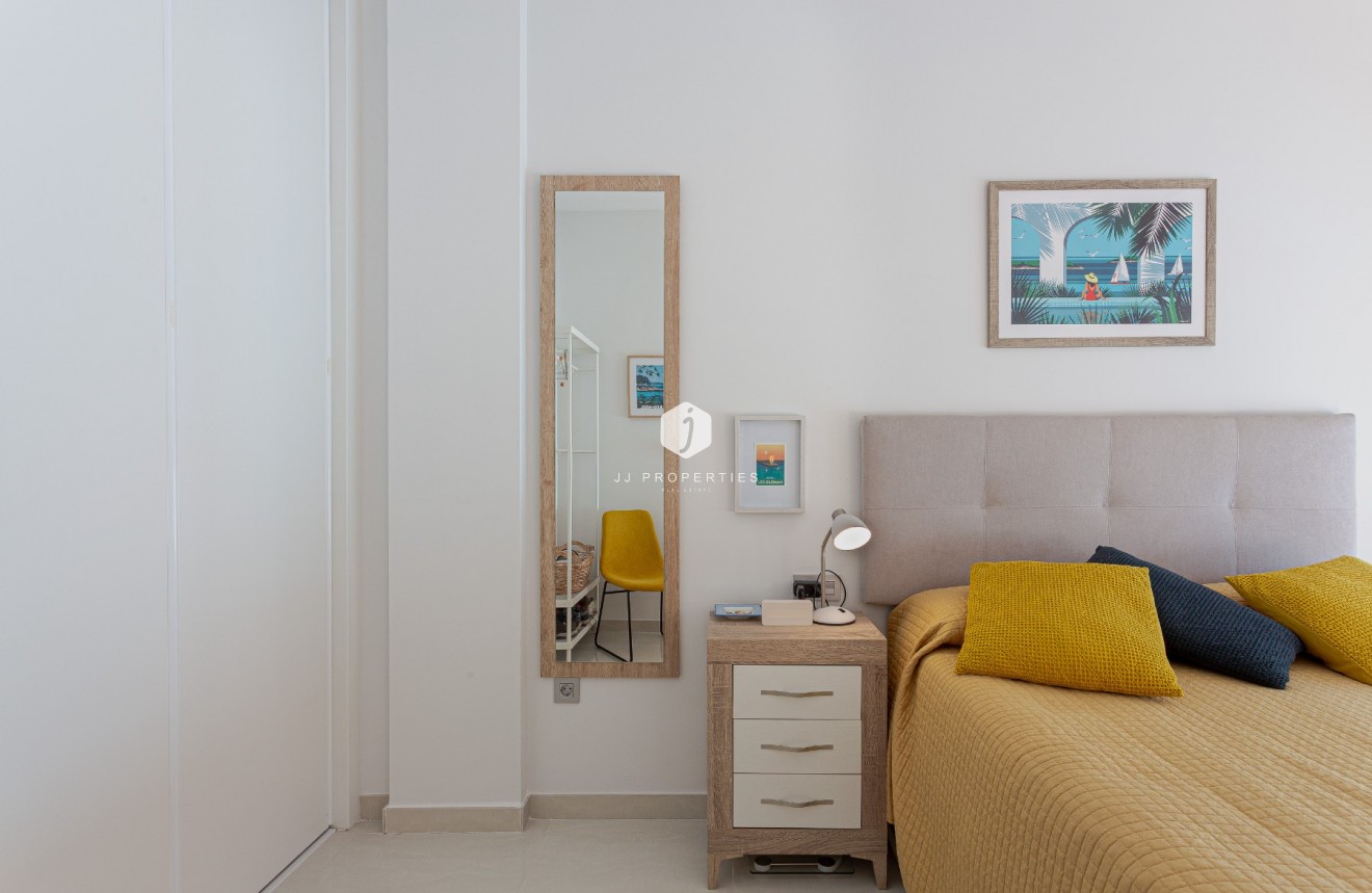 D'occasion - Appartement -
Torrevieja - Costa Blanca