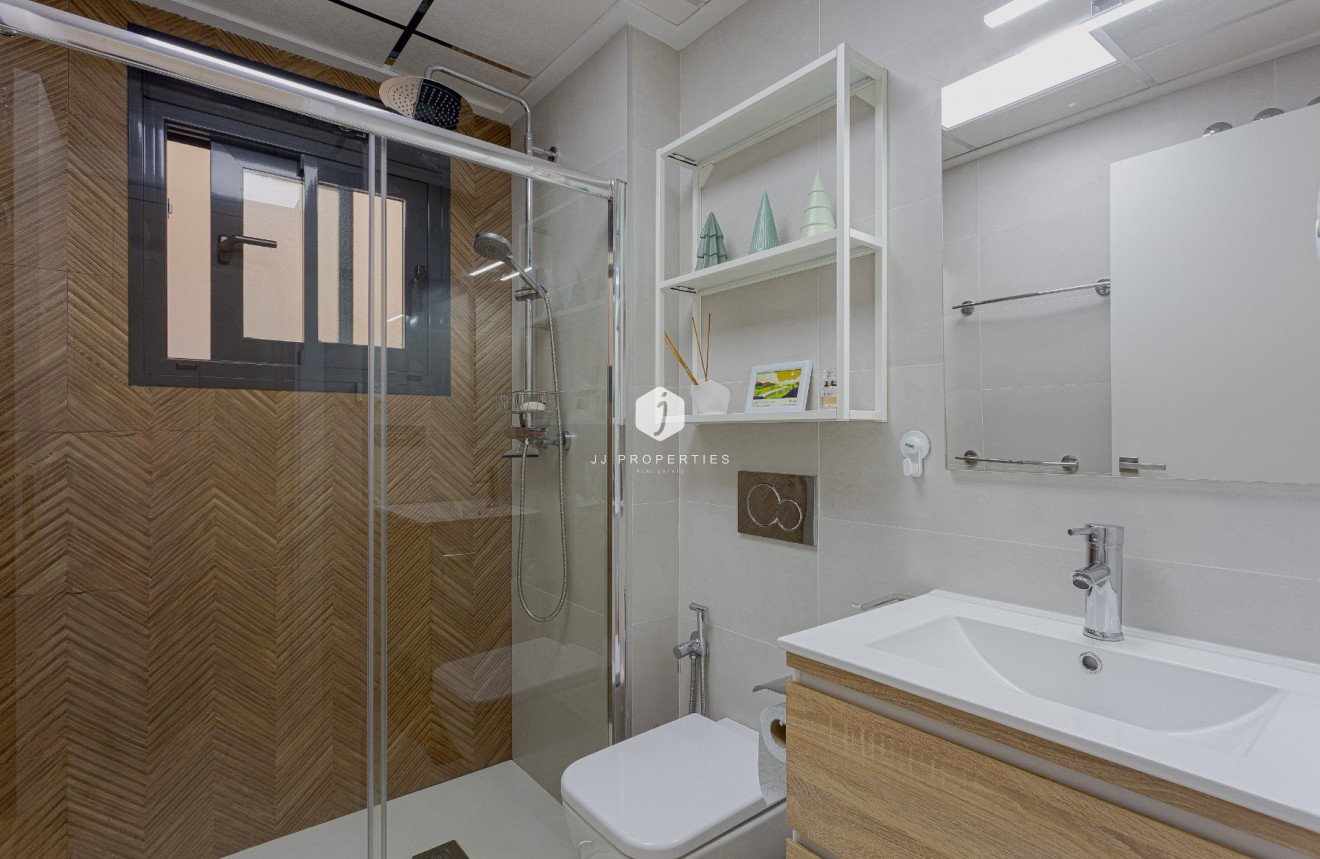 D'occasion - Appartement -
Torrevieja - Costa Blanca