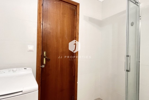 Resale - Chalet -
Torrevieja - Costa Blanca