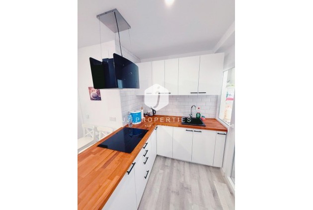 D'occasion - Appartement -
Torrevieja - Playa del Cura