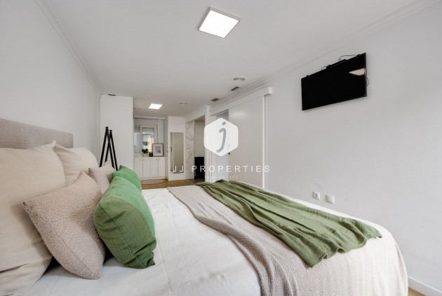 Resale - Apartment / flat -
Torrevieja - Centro