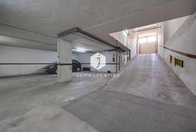 Resale - Apartment / flat -
Torrevieja - Centro