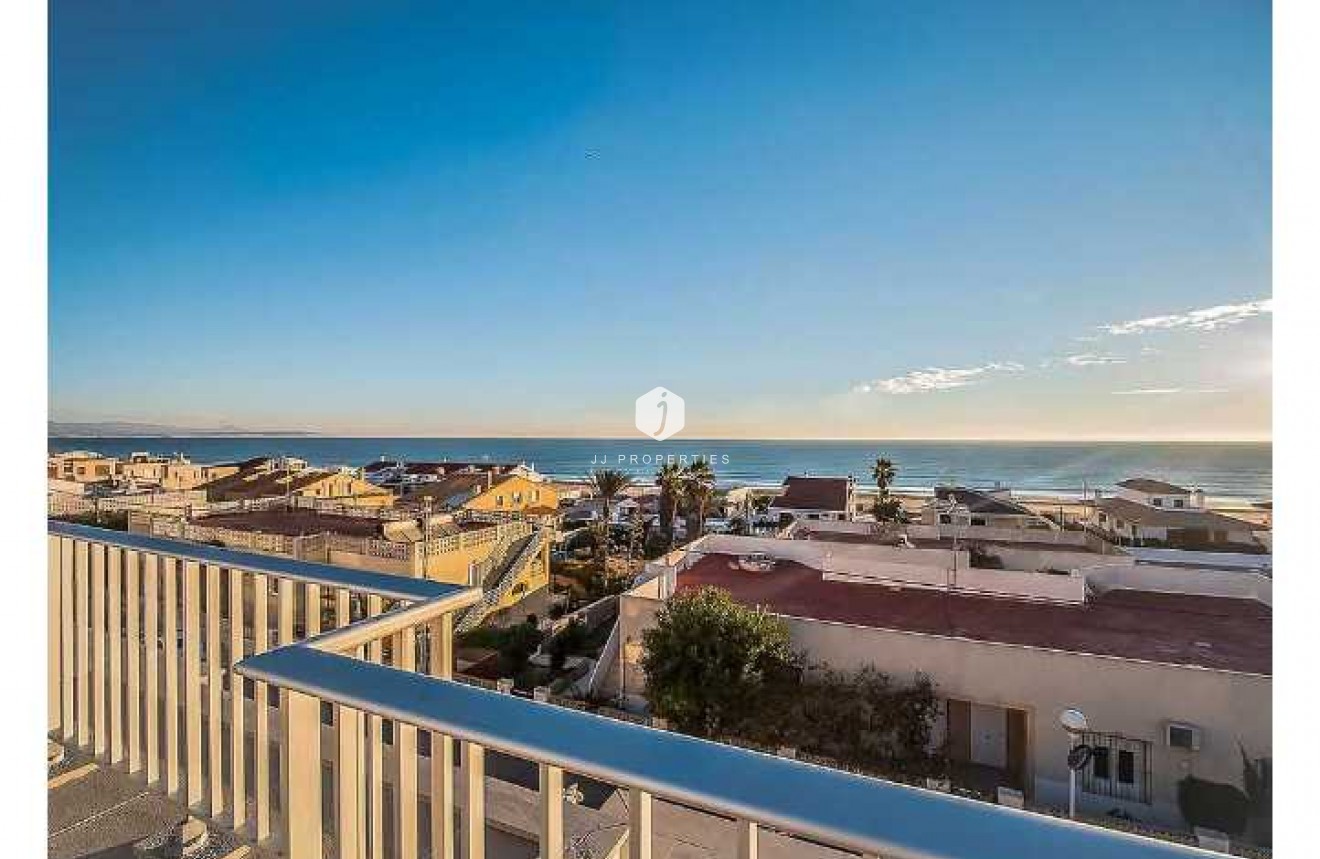 Resale - Chalet -
Guardamar del Segura - Costa Blanca